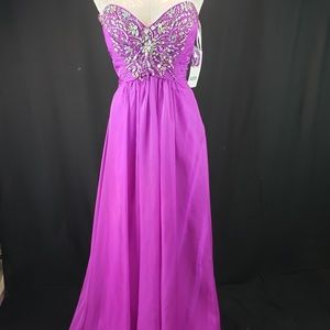 NWT Gorgeous strapless purple prom dress size 18